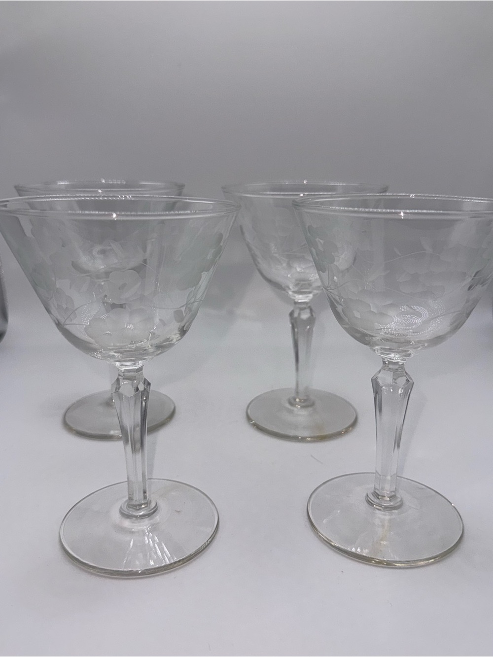 Libbey Crystal Flower Etched Alcohol Cocktail Glasses - Clear Stemware Set